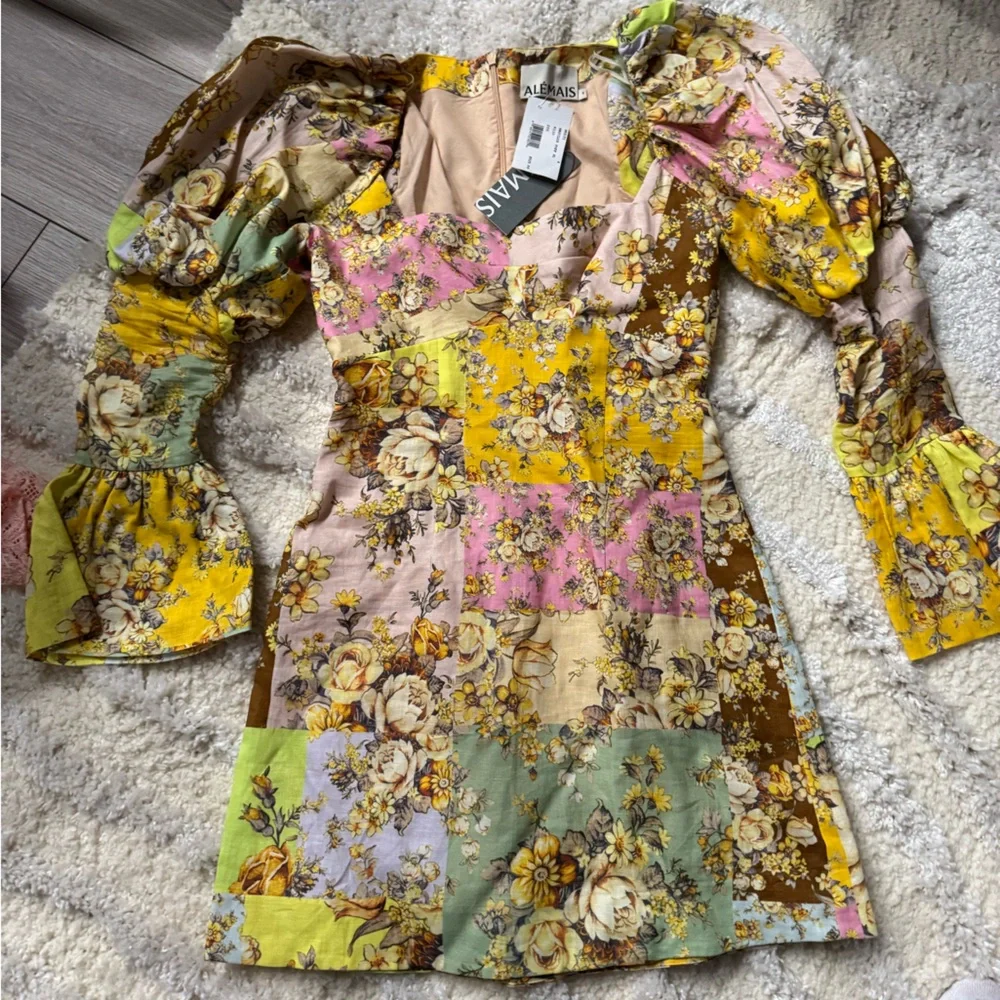 Matilde Puff Sleeve Mini Dress 💛 - Picture 2 of 8